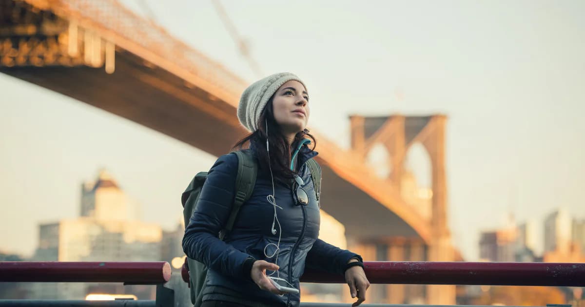 Expatriation aux USA : Le Guide Complet des Différences Culturelles