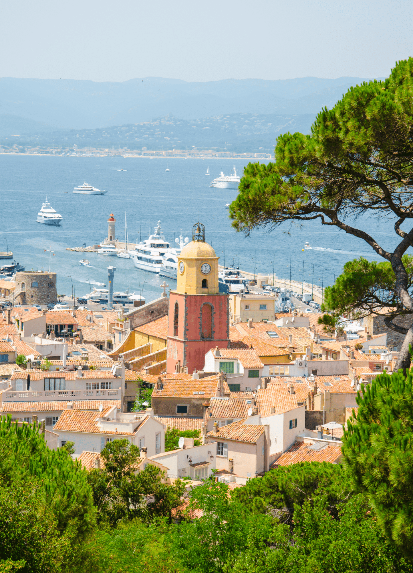 Vacances en France : Comment se protéger sans sécurité sociale ?