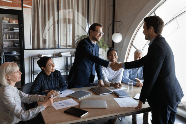 Comment négocier une meilleure assurance santé expatrié avec votre employeur à l'étranger