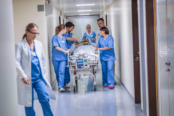 L’importance d’une assurance hospitalisation à l’étranger